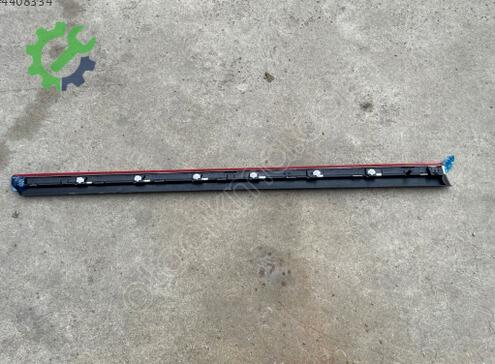 Volkswagen Passat Kapı Çıtası 3G0853332B çıkma parça