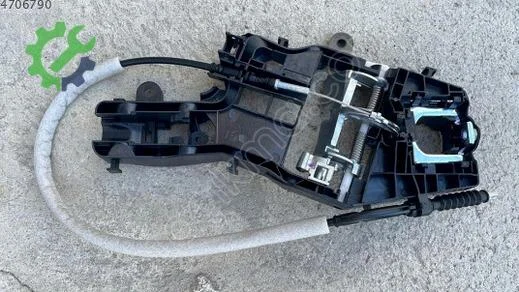 Volkswagen Passat Sol Ön Kapı Kilidi 517837811L çıkma parça