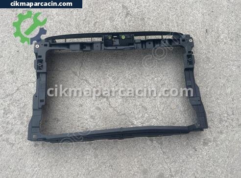 Volkswagen Passat Ön Panel çıkma parça