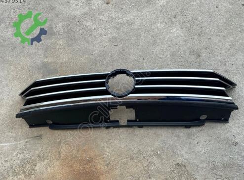 Volkswagen Passat Ön Panjur 3G0853651 çıkma parça