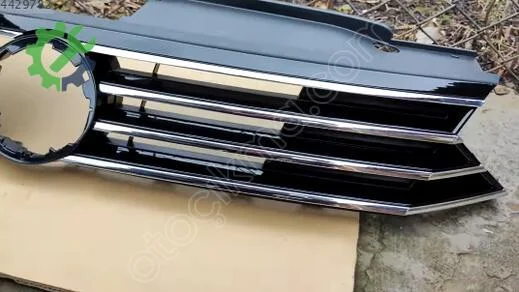 Volkswagen Passat Ön Panjur 3G0853651H çıkma parça