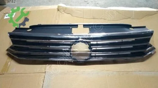 Volkswagen Passat Ön Panjur 3G0853651H çıkma parça