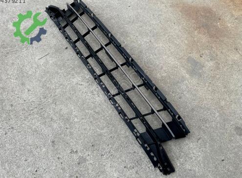 Volkswagen Passat Tampon Izgarası 3G0853671 çıkma parça