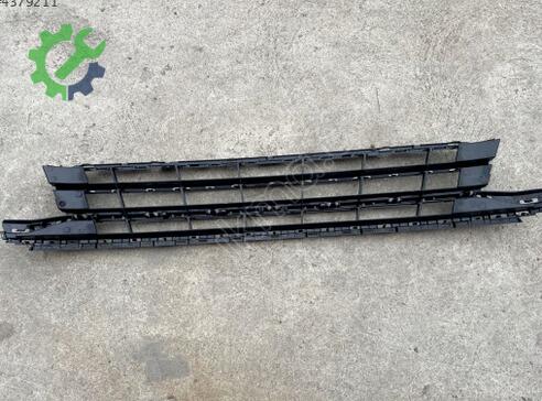 Volkswagen Passat Tampon Izgarası 3G0853671 çıkma parça