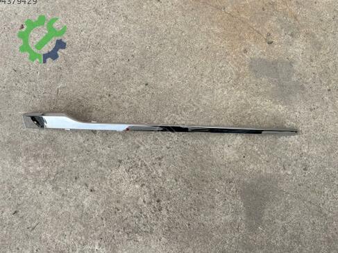 Volkswagen Passat Tampon Izgara Çıtası 3G0853254 çıkma parça