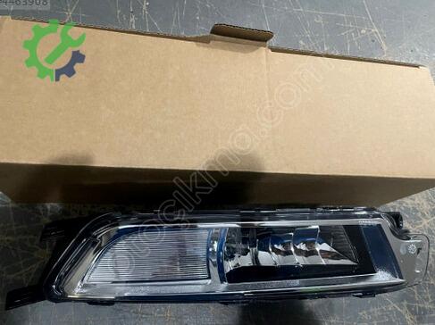 Volkswagen Passat Sağ Sis Farı 3G0941662 çıkma parça