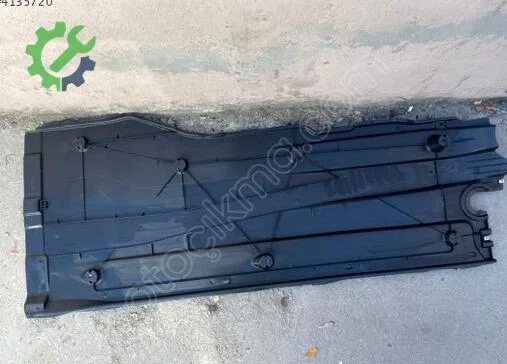 Volkswagen Passat Sağ Alt Muhafaza 3Q0825202K çıkma parça