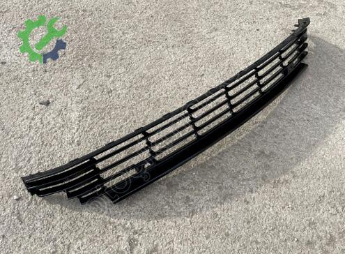 Volkswagen VW CC Tampon Izgarası 3C8853677G çıkma parça