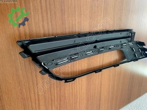 Volkswagen VW CC Sis Farı Çerçevesi 3C8854662 çıkma parça