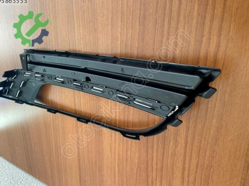 Volkswagen VW CC Sis Farı Çerçevesi 3C8854661 çıkma parça