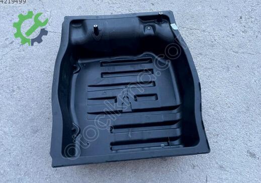 Volkswagen Passat Bagaj Havuzu 3C0813114C çıkma parça