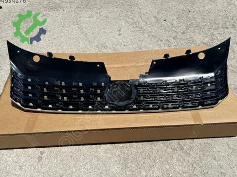 Volkswagen Passat Ön Panjur 3AA853651A çıkma parça