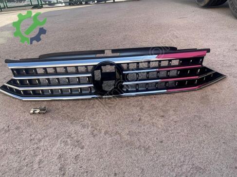 Volkswagen Passat Ön Panjur 3G0853651BL çıkma parça