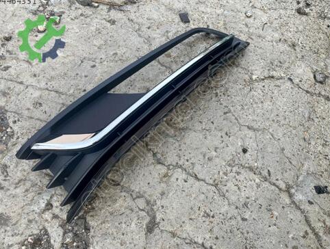 Volkswagen Passat Sis Farı Çerçevesi 3AA854661 çıkma parça