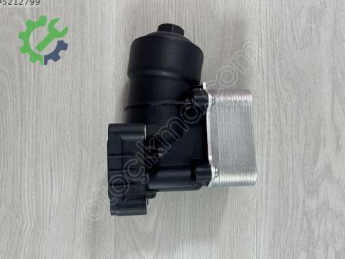 Volkswagen Passat Yağ Soğutucu 03L115389G çıkma parça