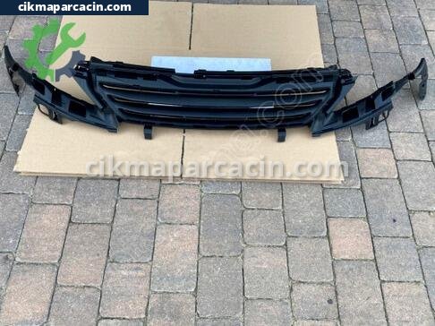Peugeot 308 Ön Panjur çıkma parça