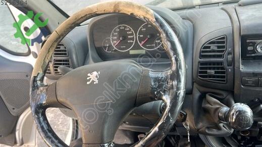 Peugeot Boxer Kalorifer Izgarası çıkma parça