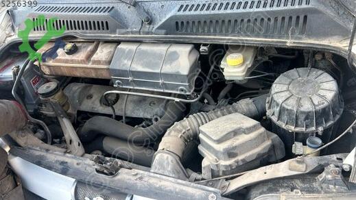 Peugeot Boxer Ön Cam Izgarası çıkma parça