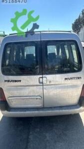 Peugeot partner çift kapak bagaj kapağı araçtan sökme
