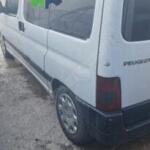 Peugeot partner sağ ön kapı dolu araçtan sökme