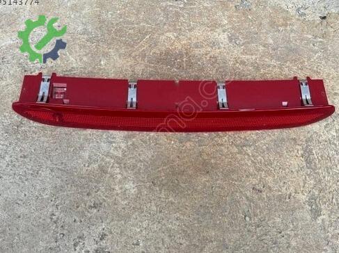 Volkswagen Golf Stop Lambası 5K0945087D çıkma parça