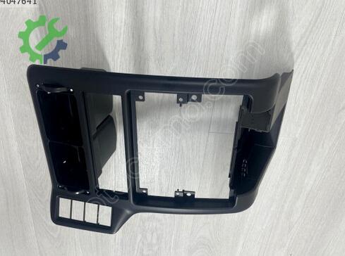 Volkswagen Polo Teyp Çerçevesi 6N1858069A çıkma parça