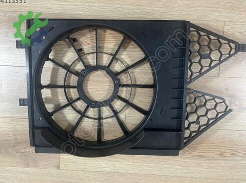 Volkswagen Polo Davlumbaz 6R0121207 çıkma parça