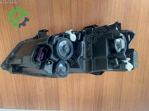 Volkswagen Polo Sağ Ön Far 6C1941006B çıkma parça