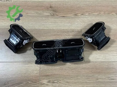 Volkswagen Polo Havalandırma Izgaraları 6R0819728 çıkma parça