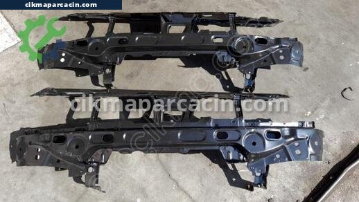 Volkswagen Golf Ön Panel çıkma parça