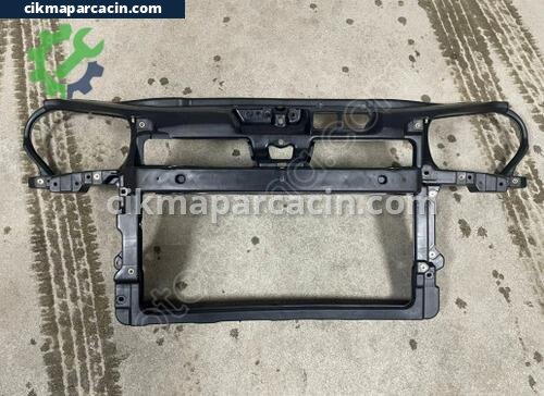 Volkswagen Polo Ön Panel çıkma parça