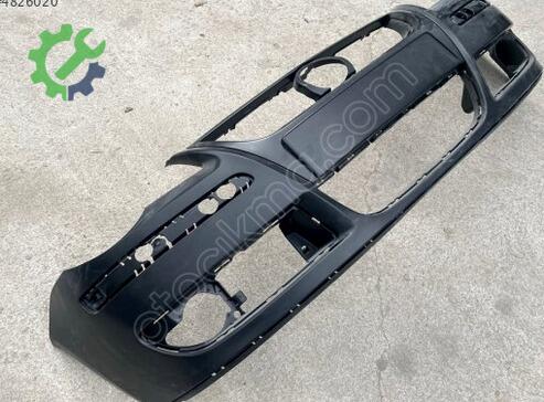 Volkswagen Golf Ön Tampon 6Q0807217E çıkma parça