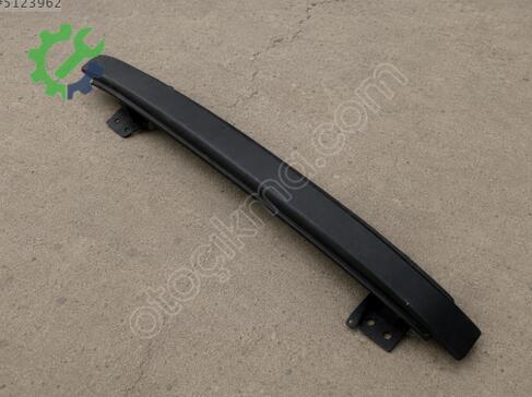 Volkswagen Polo Ön Tampon Demiri 6Q0807109C çıkma parça