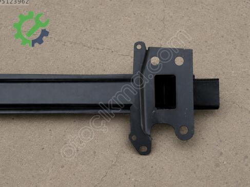 Volkswagen Polo Ön Tampon Demiri 6Q0807109C çıkma parça