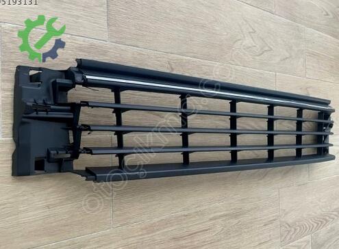Volkswagen Polo Tampon Izgarası 6C0853671N çıkma parça