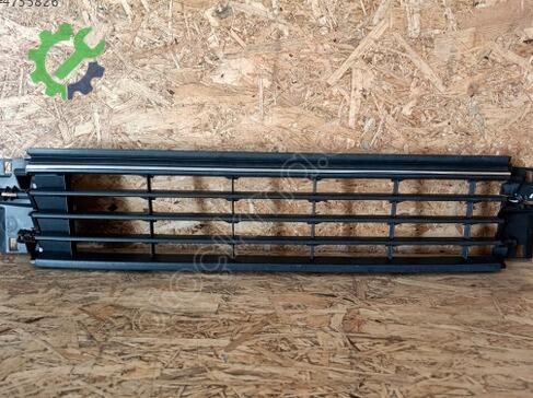 Volkswagen Polo Tampon Izgarası çıkma parça
