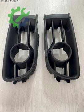 Volkswagen Polo Sis Farı Çerçevesi 6Q0853666A çıkma parça