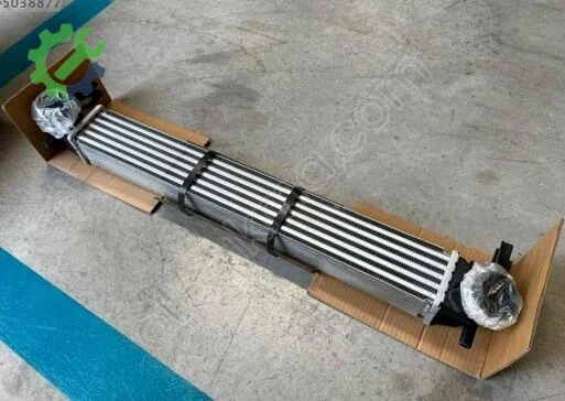 Volkswagen Polo Intercooler Radyatörü 6R0145805E çıkma parça