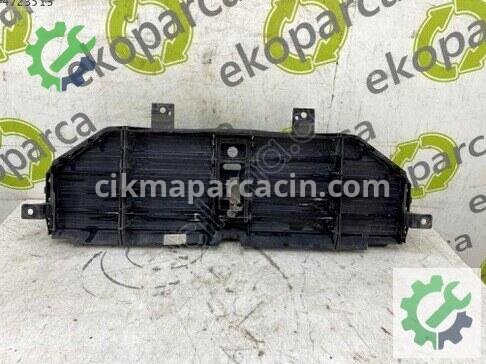 Porsche Cayenne Hava Yönlendirme Paneli 7P5121635 çıkma parça