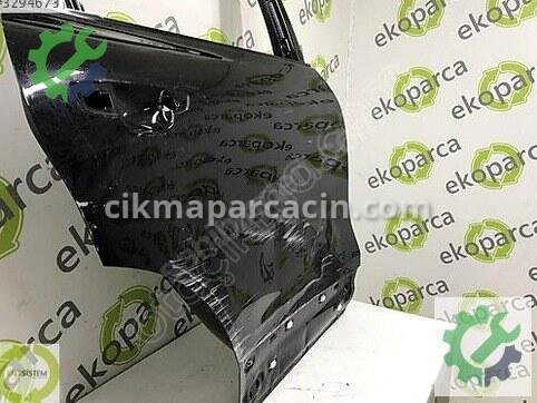 Porsche Cayenne Sağ Arka Kapı 7P0833312 çıkma parça