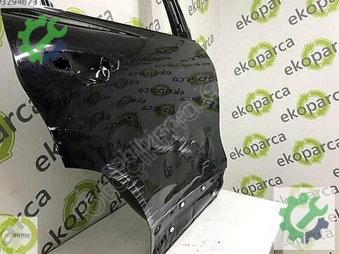 Porsche Cayenne Sağ Arka Kapı 7P0833312 çıkma parça