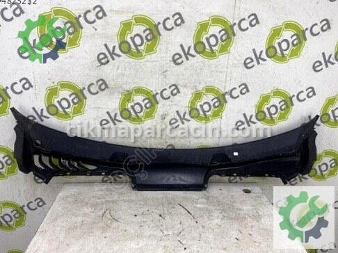 Porsche Macan Ön Cam Izgarası 95C819401J çıkma parça