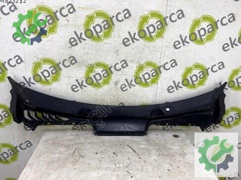 Porsche Macan Ön Cam Izgarası 95C819401J çıkma parça