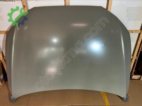 Audi Q3 Kaput 8U0823029A çıkma parça