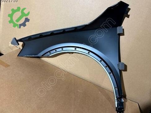 Audi Q3 Sağ Ön Çamurluk 8U0821106 çıkma parça