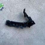 Q5 FAR ALT BRAKETİ SOL 2008 2009 2010 2011 2012 8R0805607B