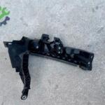 Q5 FAR ALT BRAKETİ SOL 2008 2009 2010 2011 2012 8R0805607B