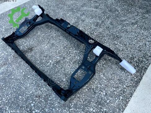 Audi Q5 Ön Panel 8R0805594D çıkma parça