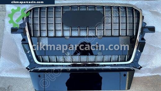 Audi Q5 Ön Panjur çıkma parça