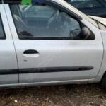 Renault Clio 2 sağ ön kapı araçtan sökme